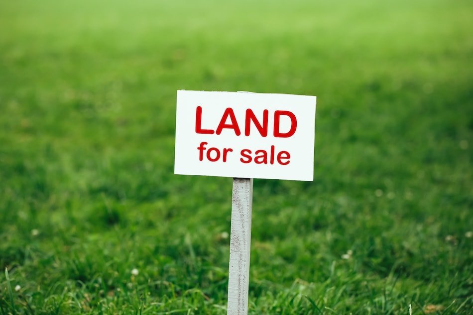 1 Plot Of Land For Sale In Accra Behind Ecobank 